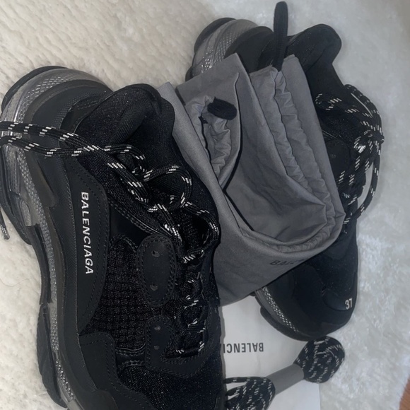Balenciaga Triple S - Picture 2 of 2